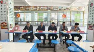 家校協(xié)同，專業(yè)賦能，共筑校園“舌尖安全”防線